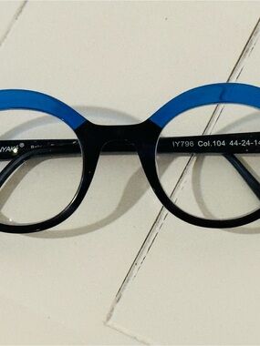 Iyoko-Inyake Blue and Black Round Women’s Glasses - Made in Belgium.
